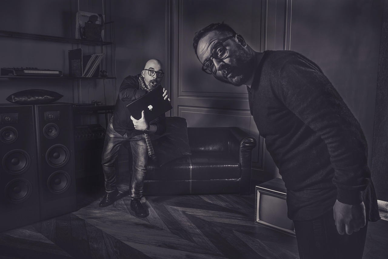 无需实名流量卡：不同平台购买苹果的差别