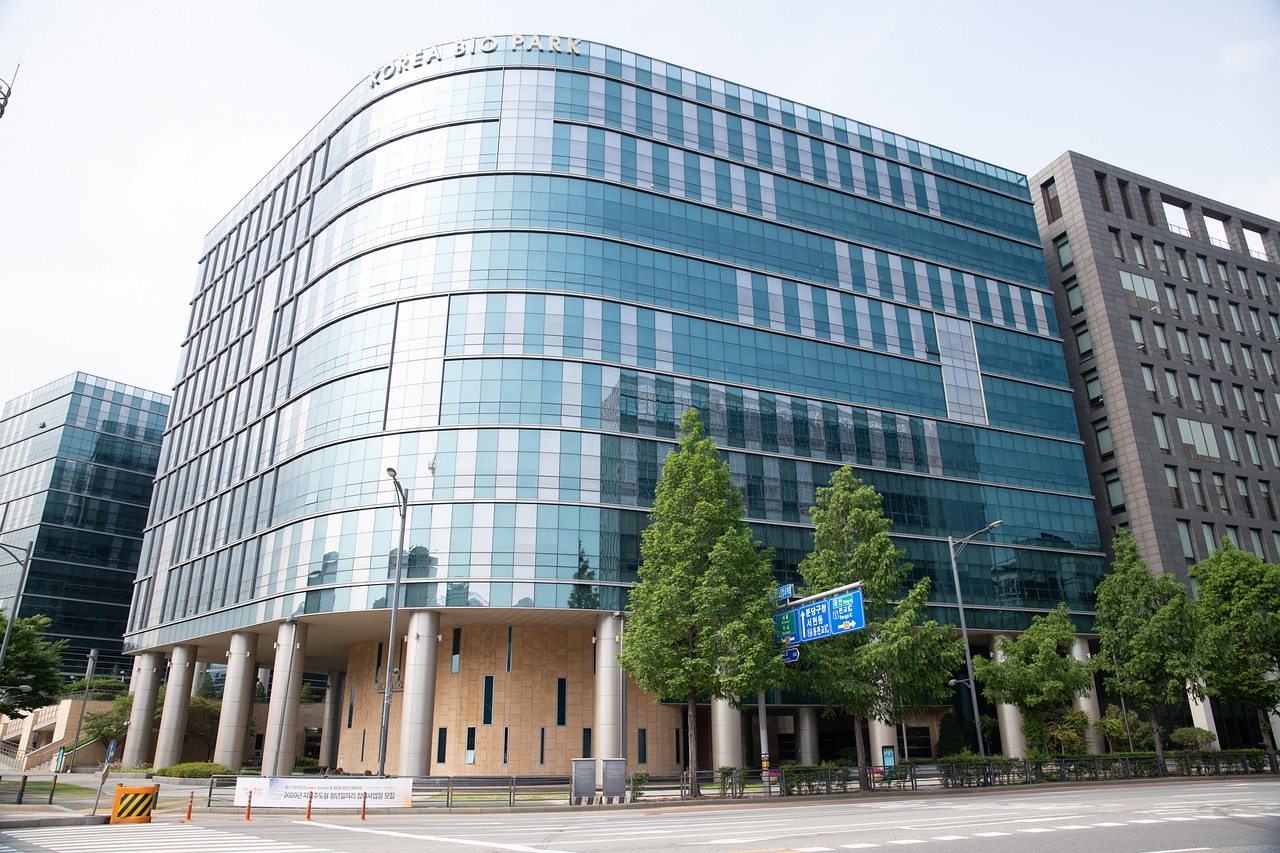 物华弥新：厂家代理哪个平台好